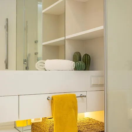 Ocean 52 By Rent4all فيغيورا دا فوز