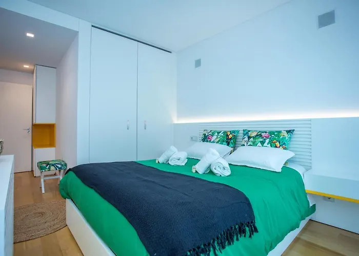 Ocean 52 By Rent4all Apartamento