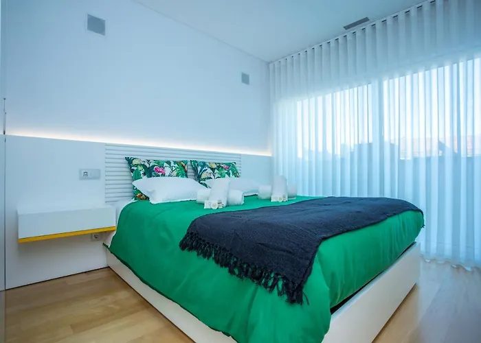 Ocean 52 By Rent4all